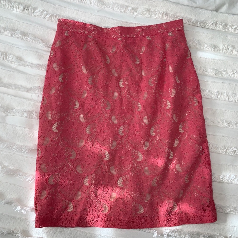 H&M Lace Pencil Skirt